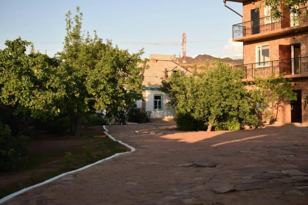 Taj Altyn Hotel Kaji-Say Exterior foto