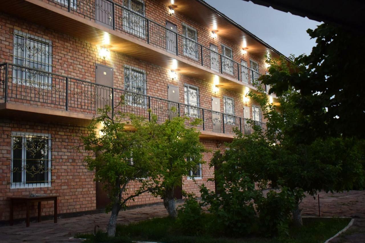 Taj Altyn Hotel Kaji-Say Exterior foto